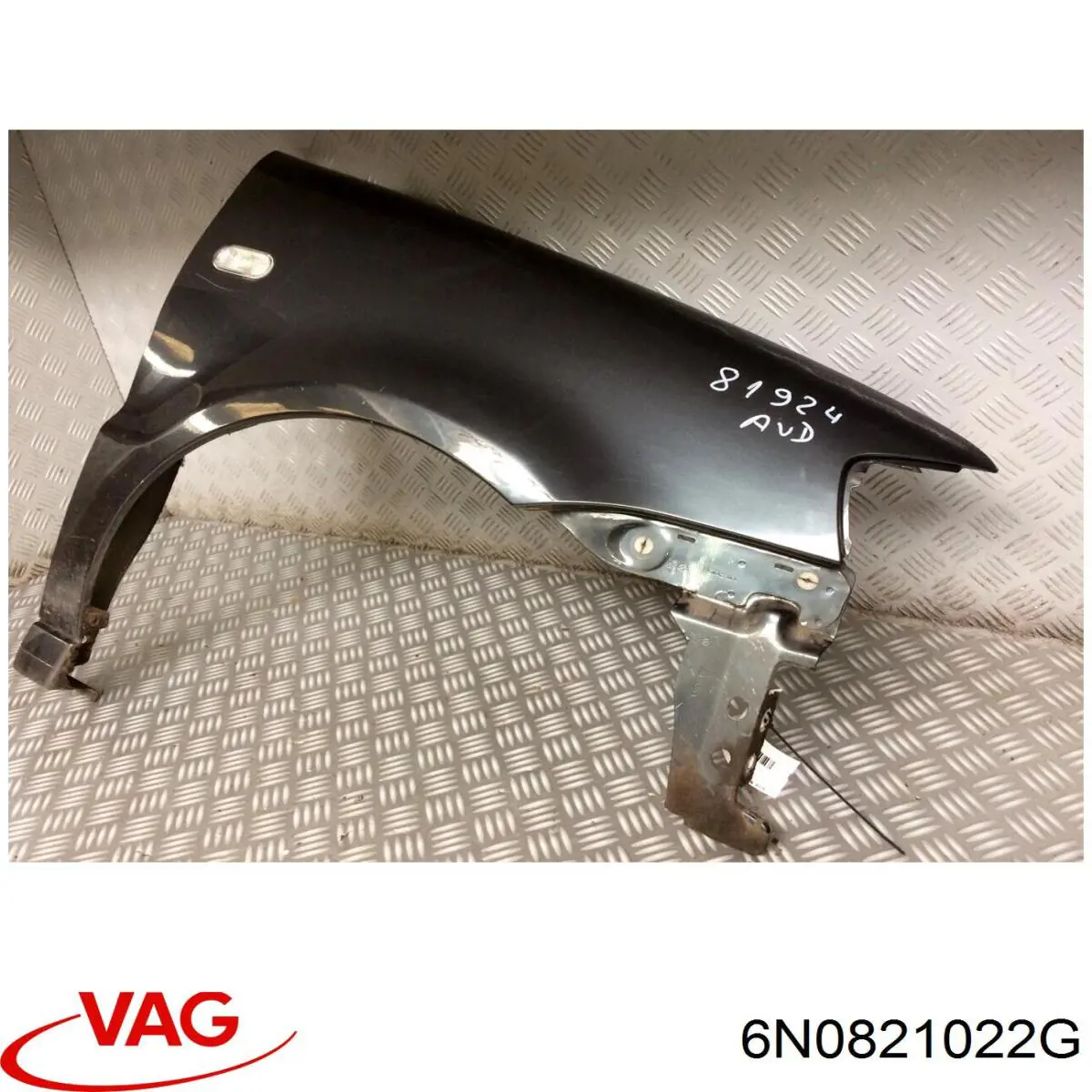 Guardabarros delanteros derecho VAG 6N0821022G precio, desde 91,48 EUR