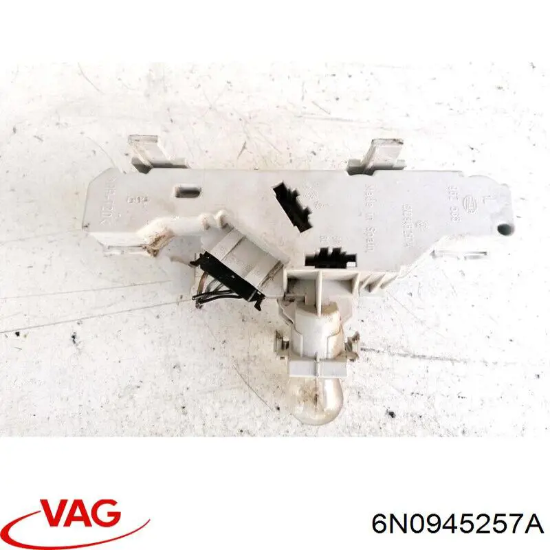 Placa de contacto de luz trasera VAG 6N0945257A precio, desde 39,20 EUR