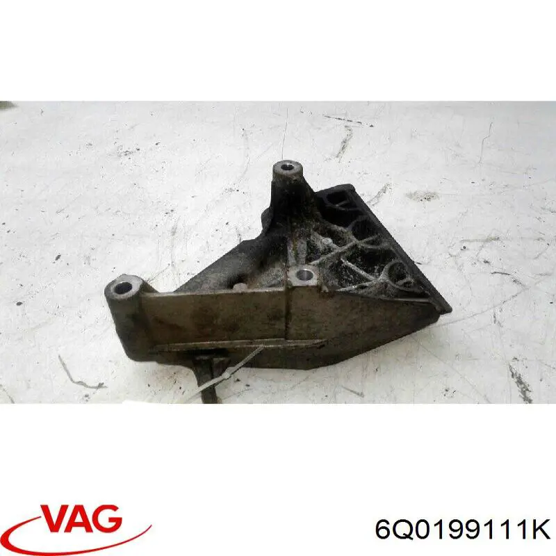 Soporte del soporte izquierdo del motor VAG 6Q0199111K