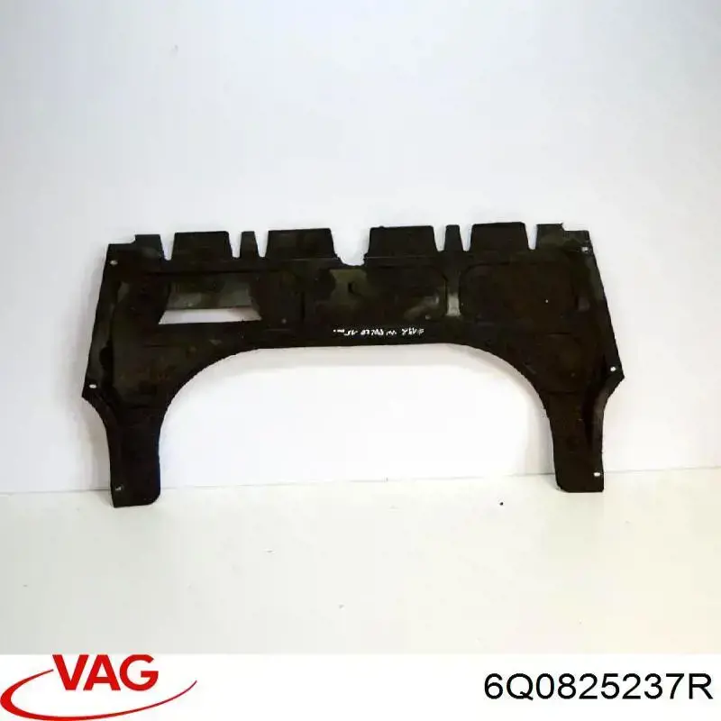 Comprar 6Q0825237R VAG Protección delantera del motor