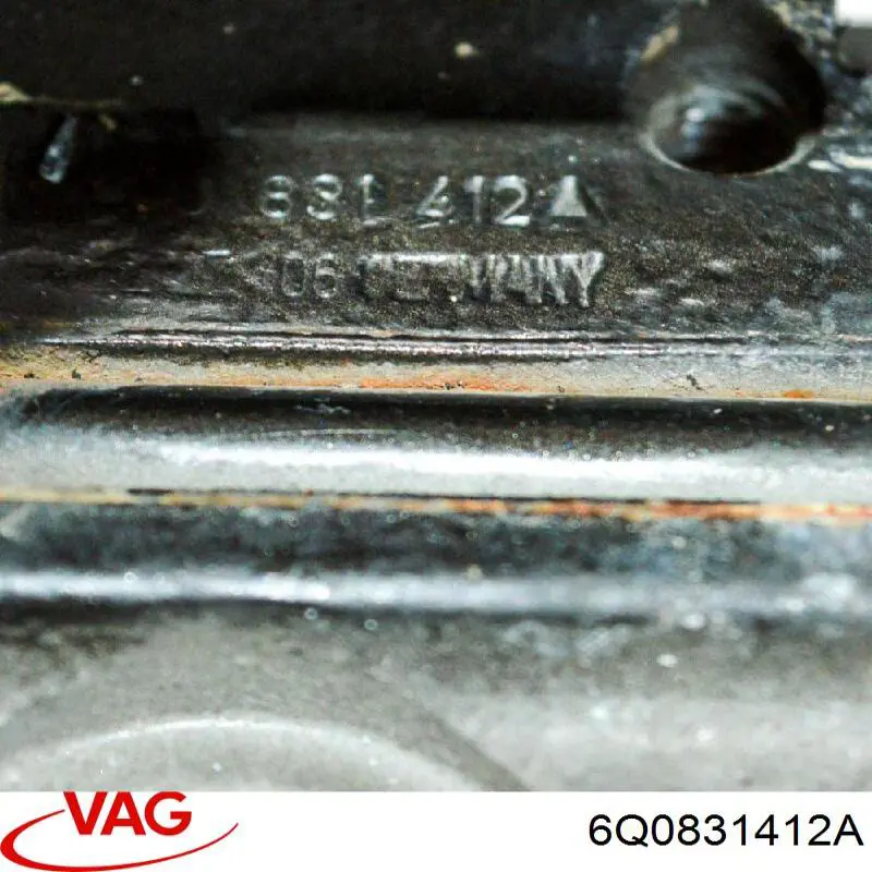 6Q0831412A VAG bisagra de puerta delantera derecha