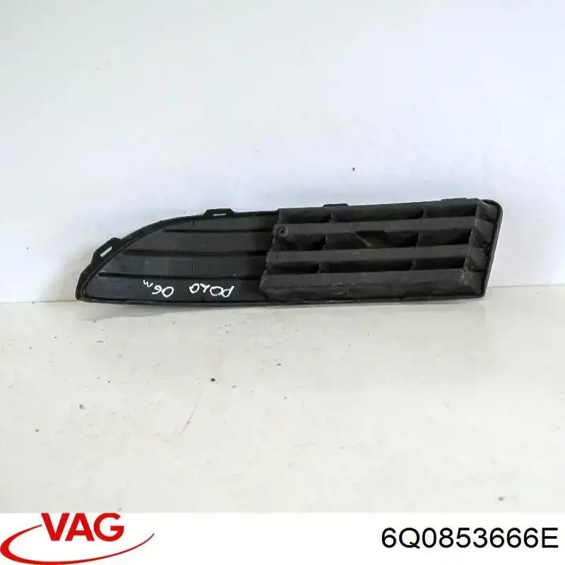 Tapa de rejilla de faro antiniebla delantero derecho VAG 6Q0853666E precio, desde 8,20 EUR