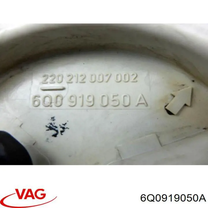 Bomba de gasolina 8TF358106121 HELLA