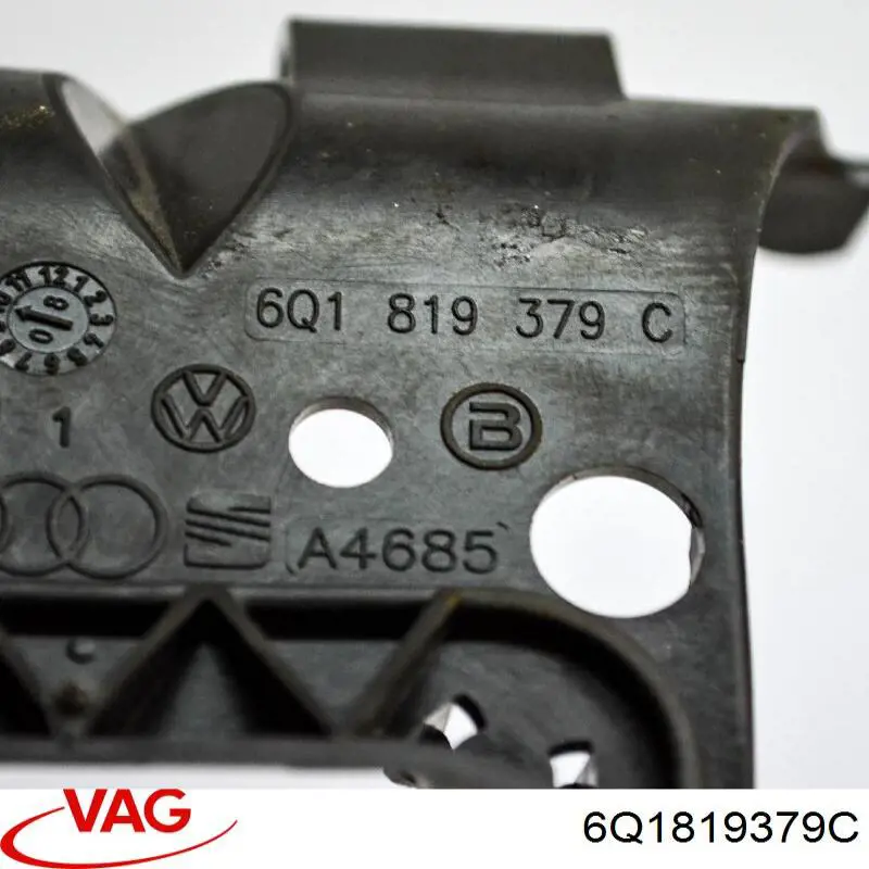  VAG 6Q1819379C