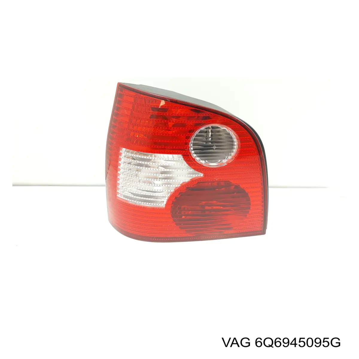 Piloto trasero izquierdo VAG 6Q6945095G precio, desde 36,01 EUR