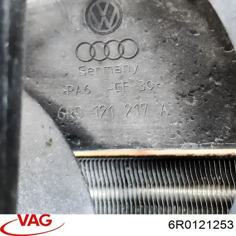 Radiador de água VAG 6R0121253