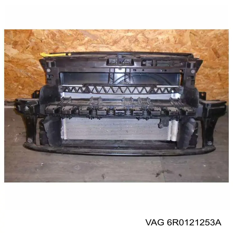 Comprar 6R0121253A VAG Radiador de auto