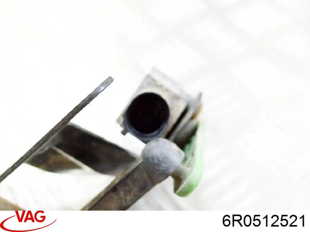 Sensor de nivel de carrocería delantero izquierdo 6R0512521 VAG
