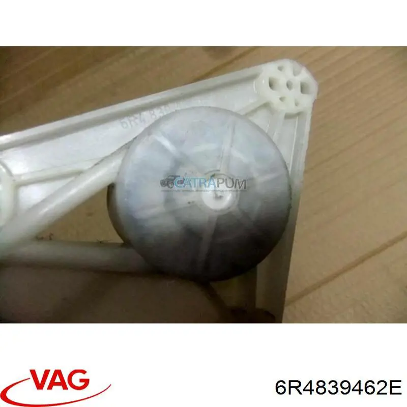 Mecanismo de elevalunas de la puerta trasera derecha VAG 6R4839462D precio, desde 54,18 EUR
