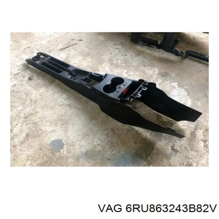 Consola central del panel de control VAG 6RU863243B82V precio, desde 94,91 EUR
