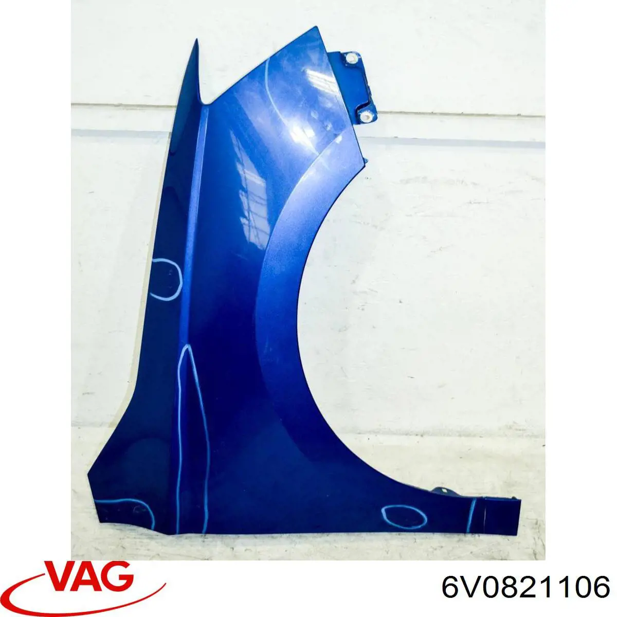 Guardabarros delanteros derecho VAG 6V0821106 precio, desde 121,40 EUR