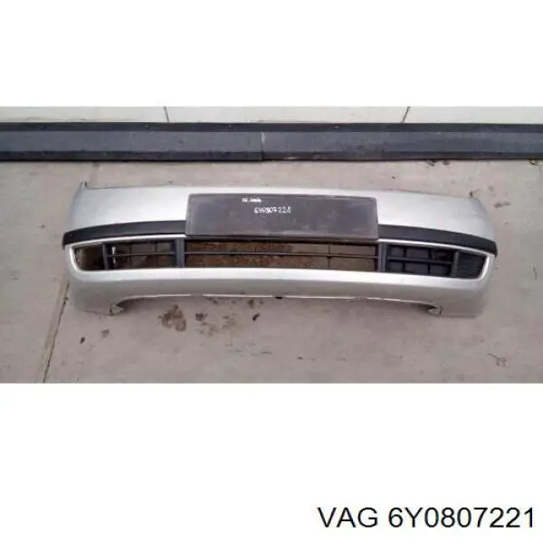 Parachoques delantero Skoda Fabia 1 6Y5