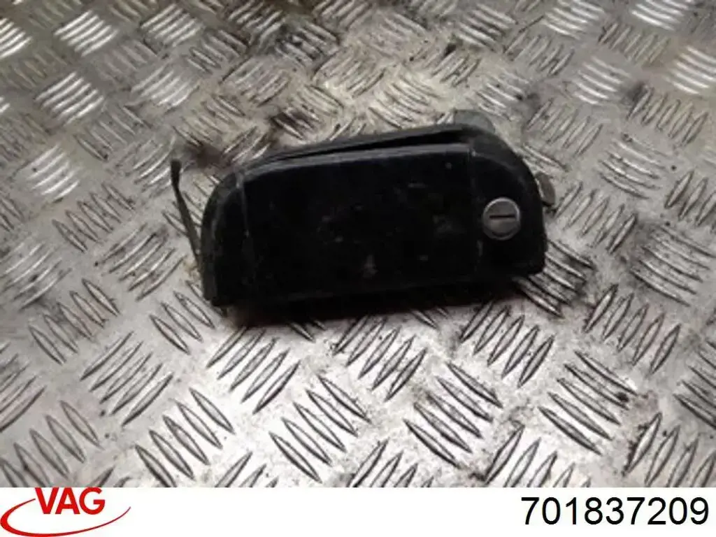Manija exterior izquierda de puerta delantera 701837209 VAG