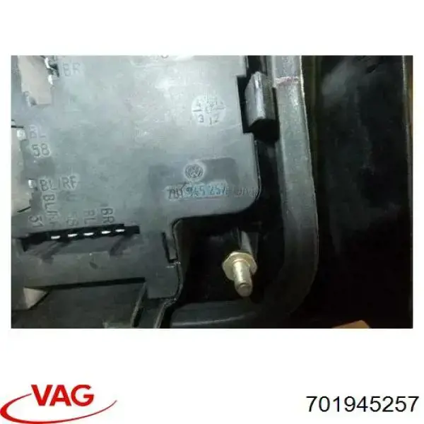Placa de contacto de luz trasera VAG 701945257 precio, desde 69,70 EUR