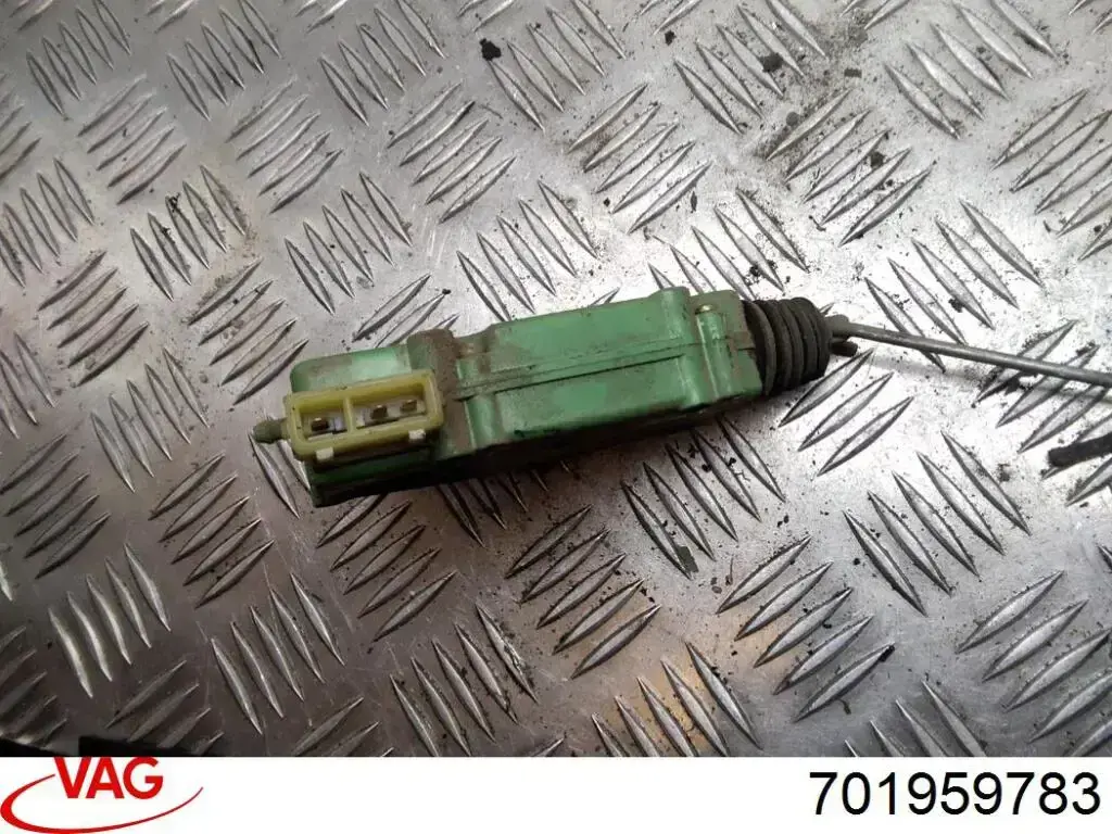 Motor de apertura/cierre de cerradura de puerta delantera 701959783 VAG