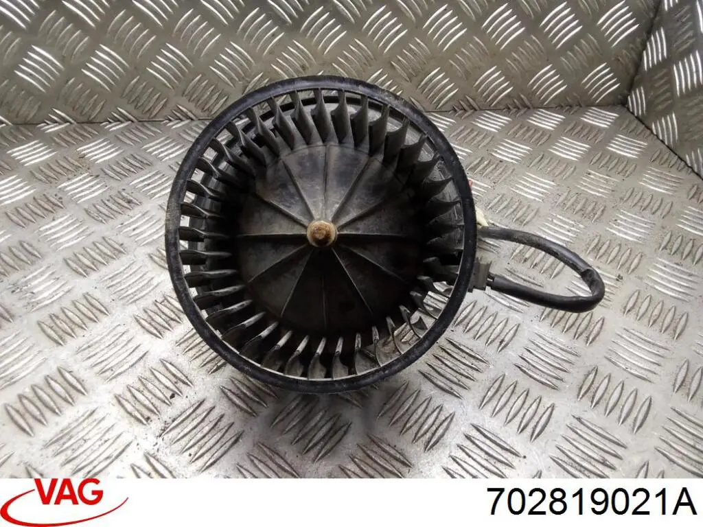 702819021A VAG Ventilador de habitáculo