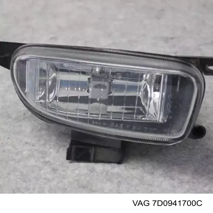 Faro antiniebla derecho VAG 7D0941700C precio, desde 44,20 EUR