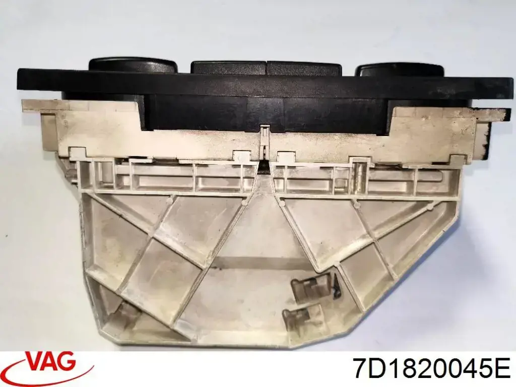 7D1820045E VAG Unidad de control de la ventilación