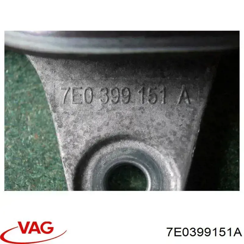 7E0399151 VAG soporte motor izquierdo