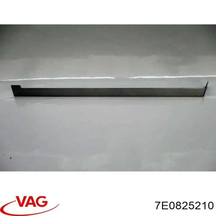 7E0825210 VAG Protección inferior trasera derecha