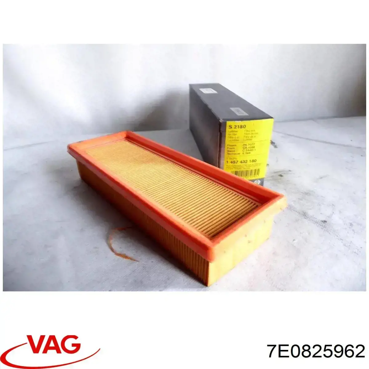 Protección inferior derecha 7E0825962 VAG