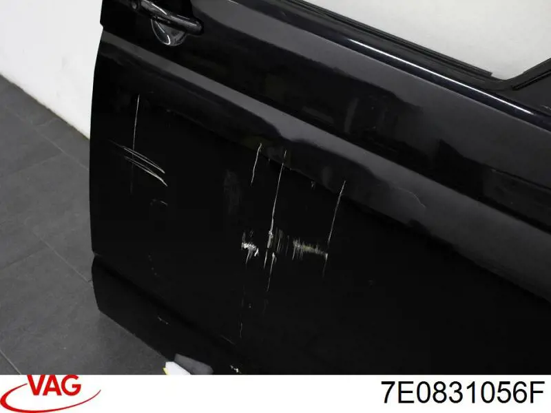Puerta delantera derecha 7E0831056F VAG