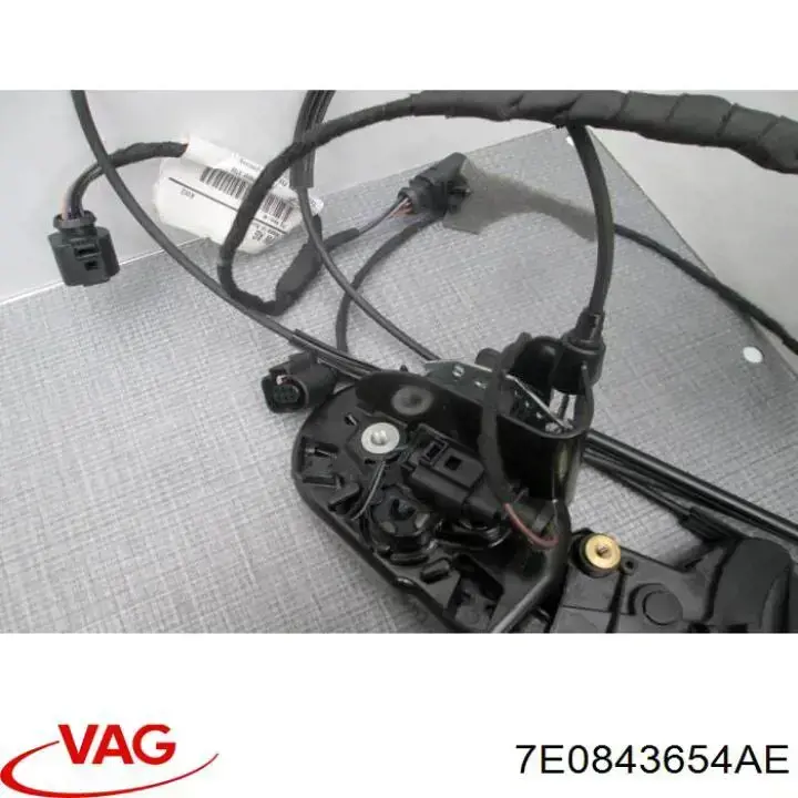 Comprar 7E0843654AE VAG Cerradura de puerta lateral corrediza derecha