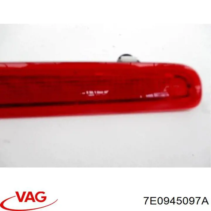 Tercera luz de freno 7E0945097A VAG
