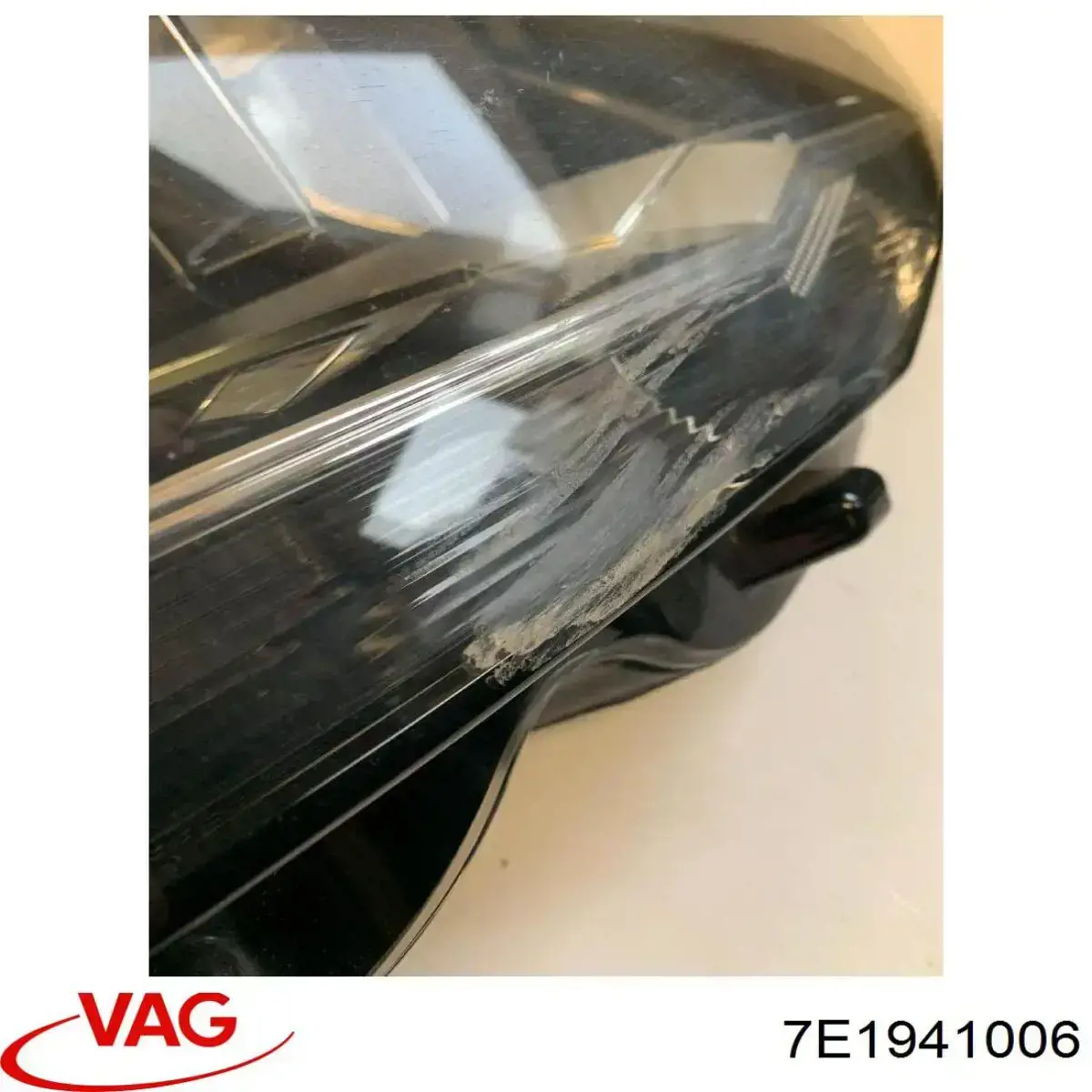 Comprar 2015239059 TYC Faro derecho