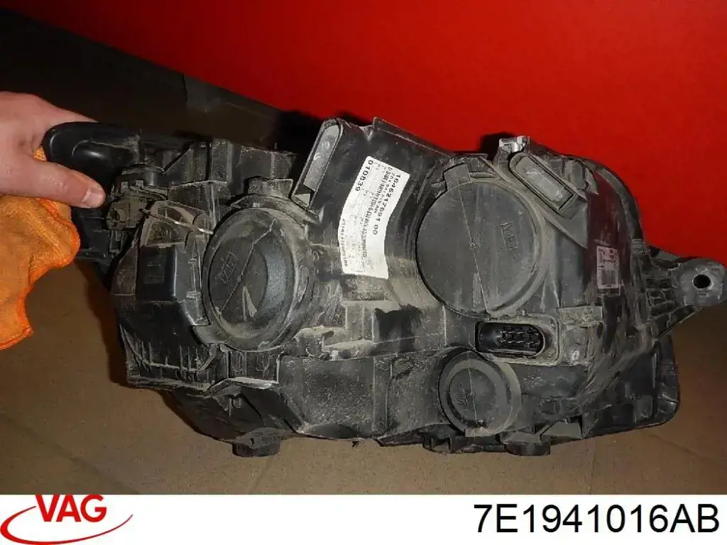 Faro derecho VAG 7E1941016AB precio, desde 206,26 EUR