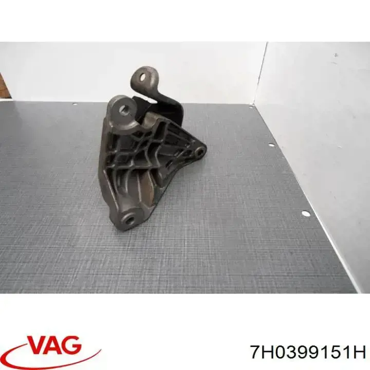 Soporte izquierdo del motor 7H0399151H VAG