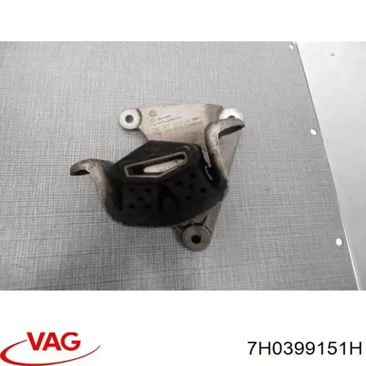Soporte izquierdo del motor VAG 7H0399151H precio, desde 34,57 EUR