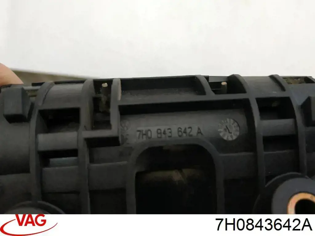 Manija interior derecha de puerta corrediza VAG 7H0843642A precio, desde 30,86 EUR