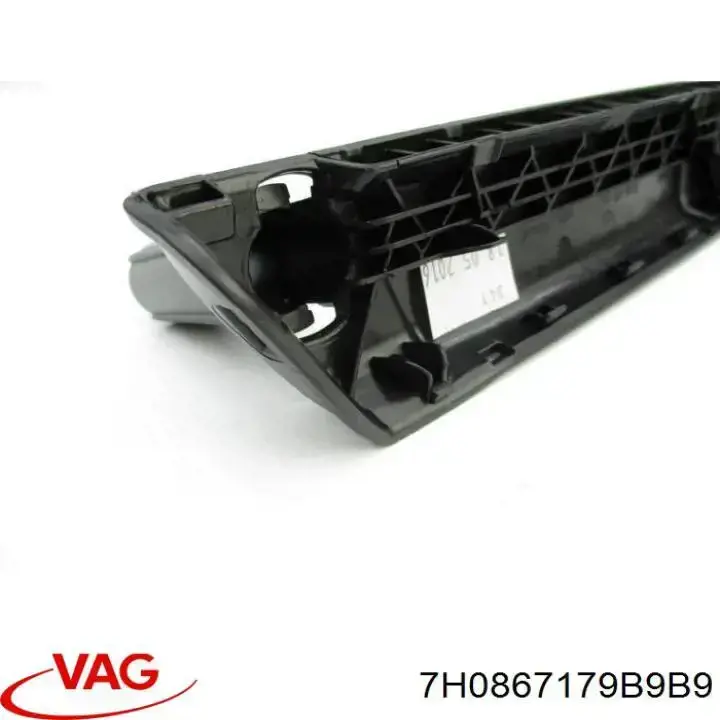 Moldura de manija interior de puerta trasera izquierda VAG 7H0867179B precio, desde 16,57 EUR