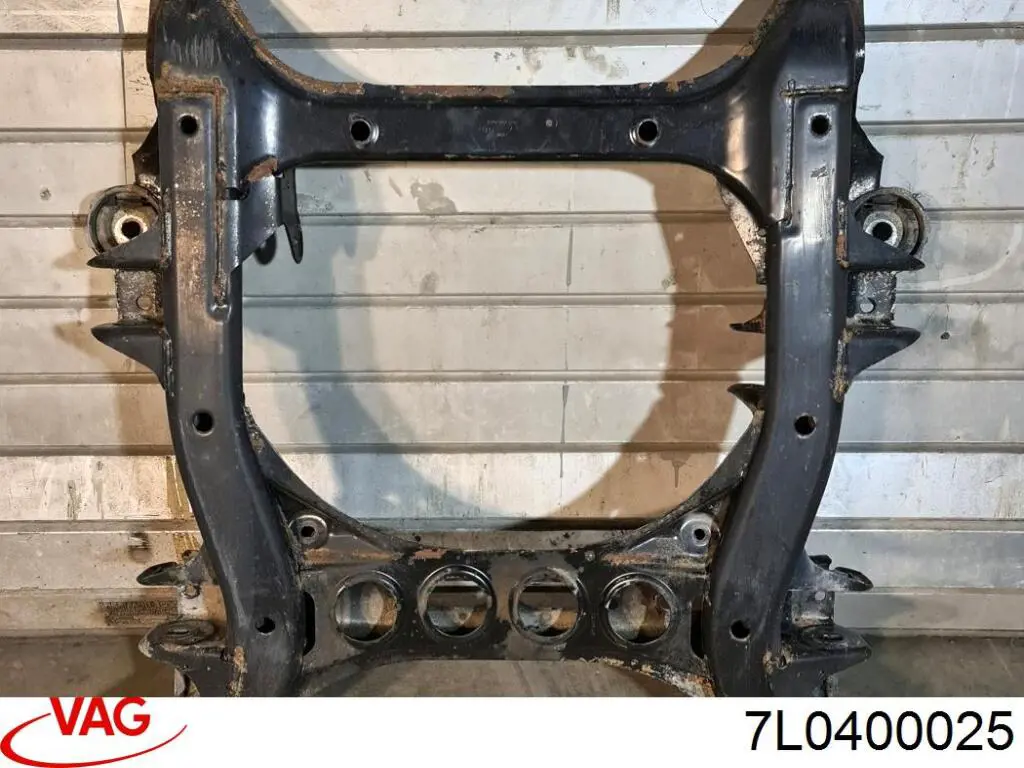 Subchasis delantero soporte motor VAG 95834103000 precio, desde 238,13 EUR
