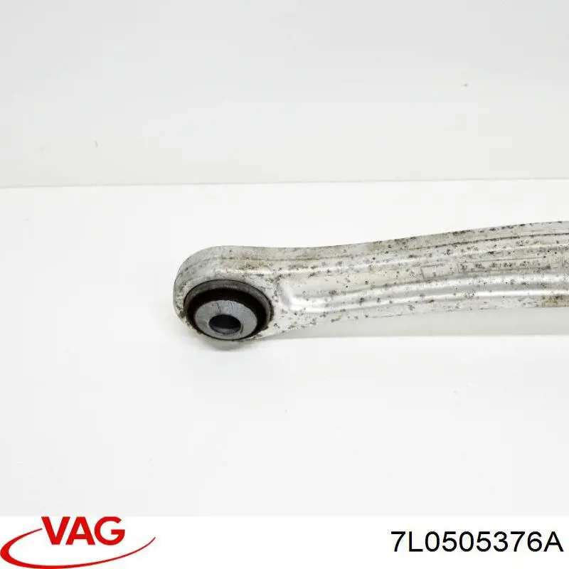 Brazo superior derecho de la suspensión trasera 7L0505376A VAG