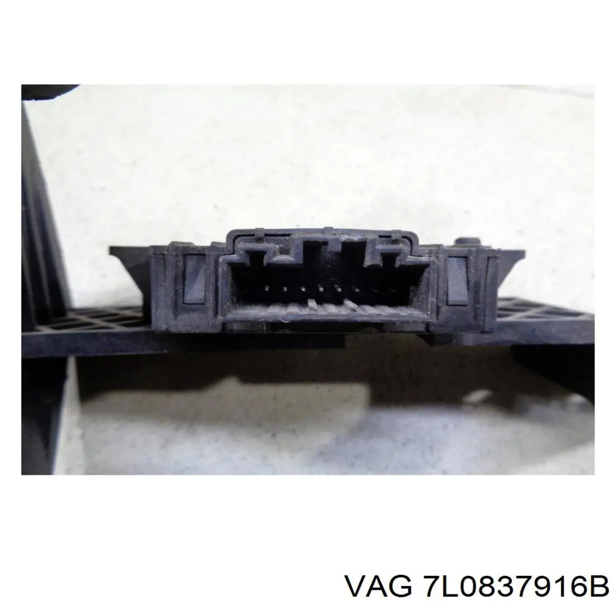 Comprar 7L0837916C9B9 VAG Guarnecido interior de puerta delantera derecha