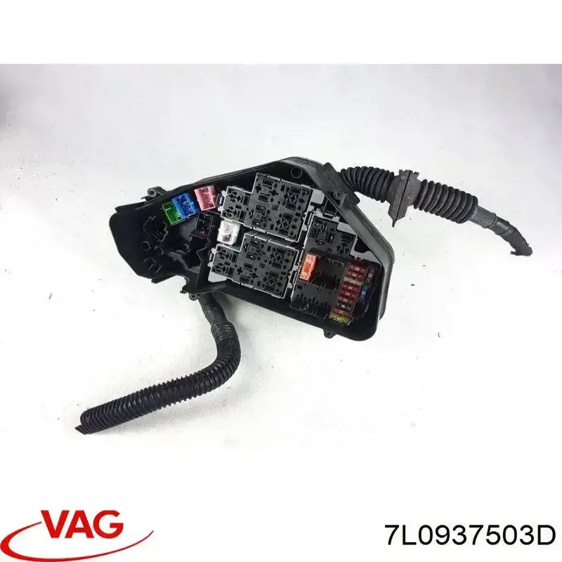 7L0937503D VAG Caja de relés y fusibles