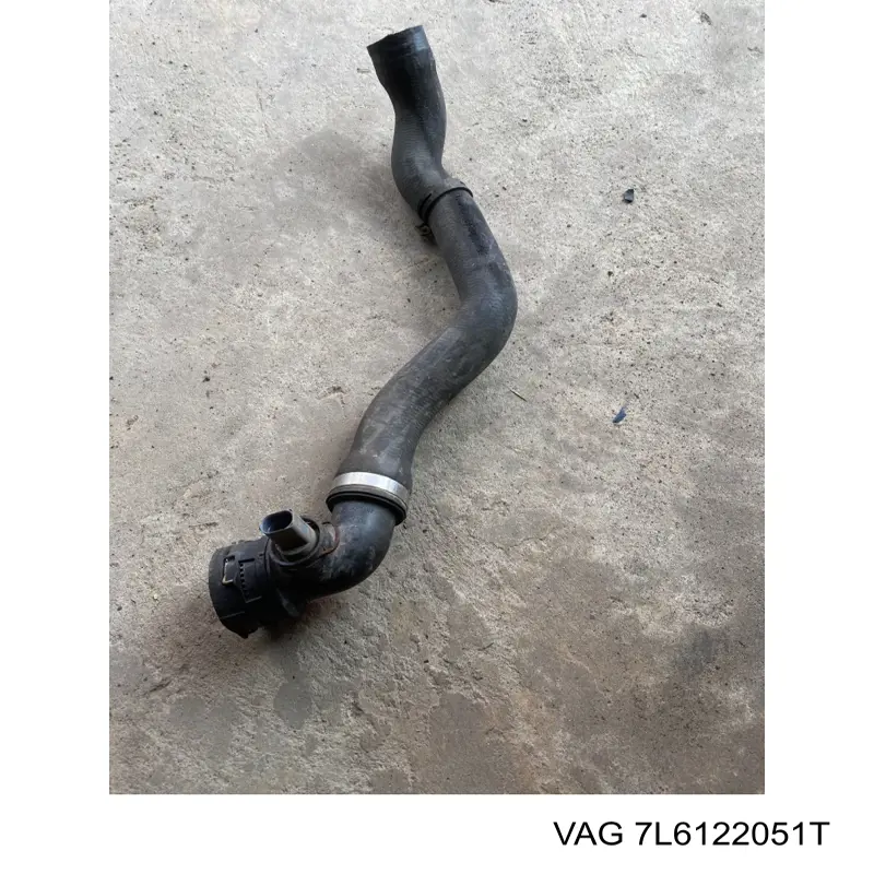 Comprar 7L6122051T VAG Manguera inferior del radiador
