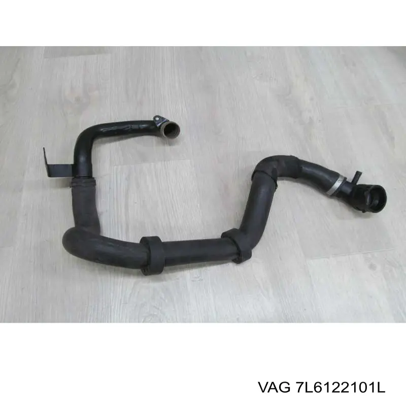 7L6122101L VAG tubería de radiador arriba