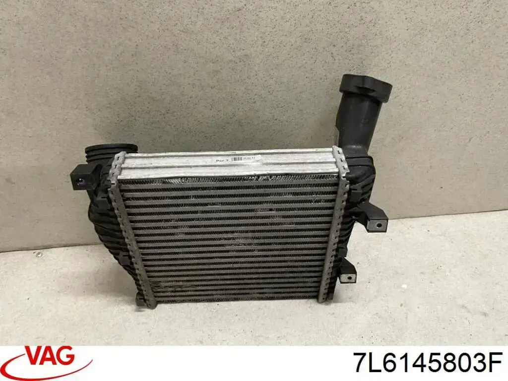 Radiador de aire de admisión VAG 7L6145803F precio, desde 84,22 EUR