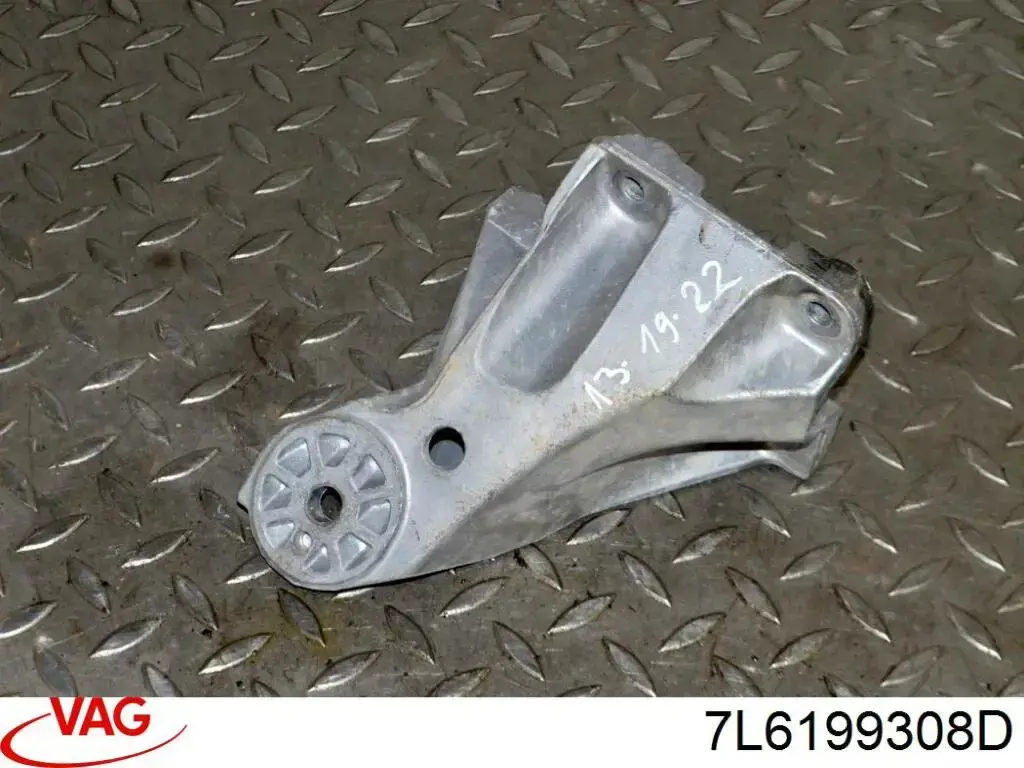 Soporte derecho del motor VAG 7L6199308D precio, desde 68,24 EUR