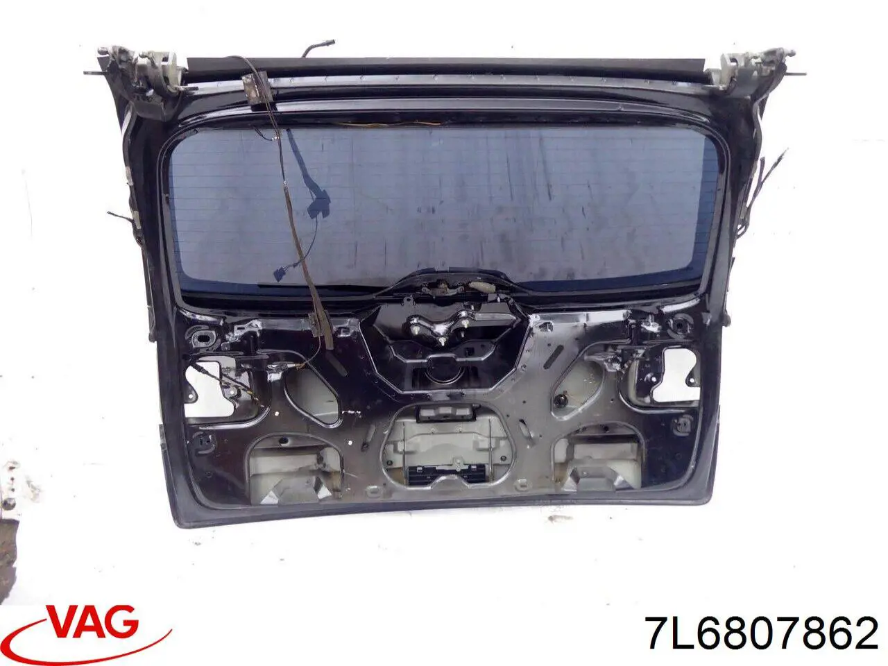 Soporte del parachoques trasero derecho 7L6807862 VAG