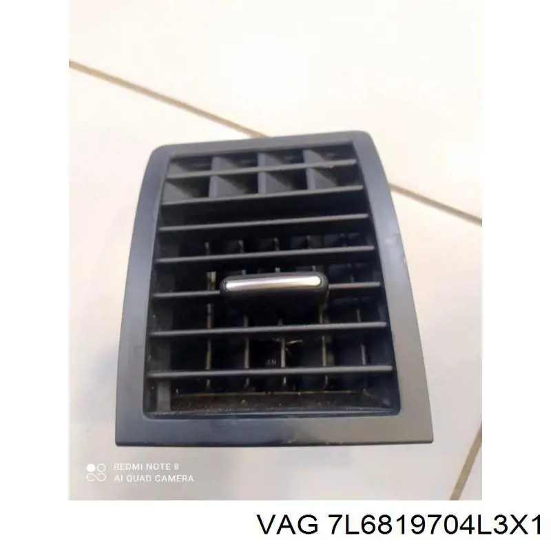 Rejilla de ventilación derecha del salpicadero VAG 7L6819704L3X1 precio, desde 277,79 EUR