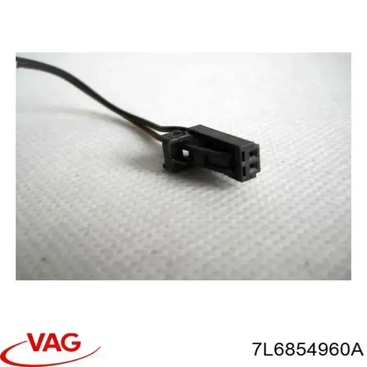 Moldura de guardabarros delantero derecho 7L6854960A VAG