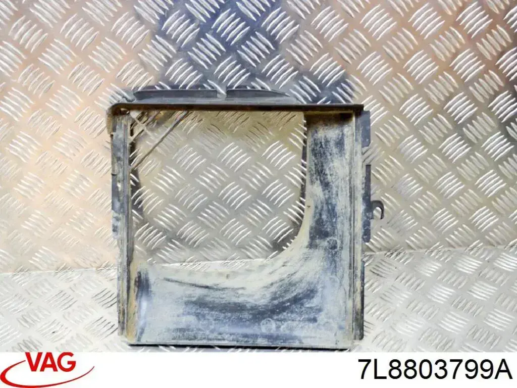 7L8803799A VAG 