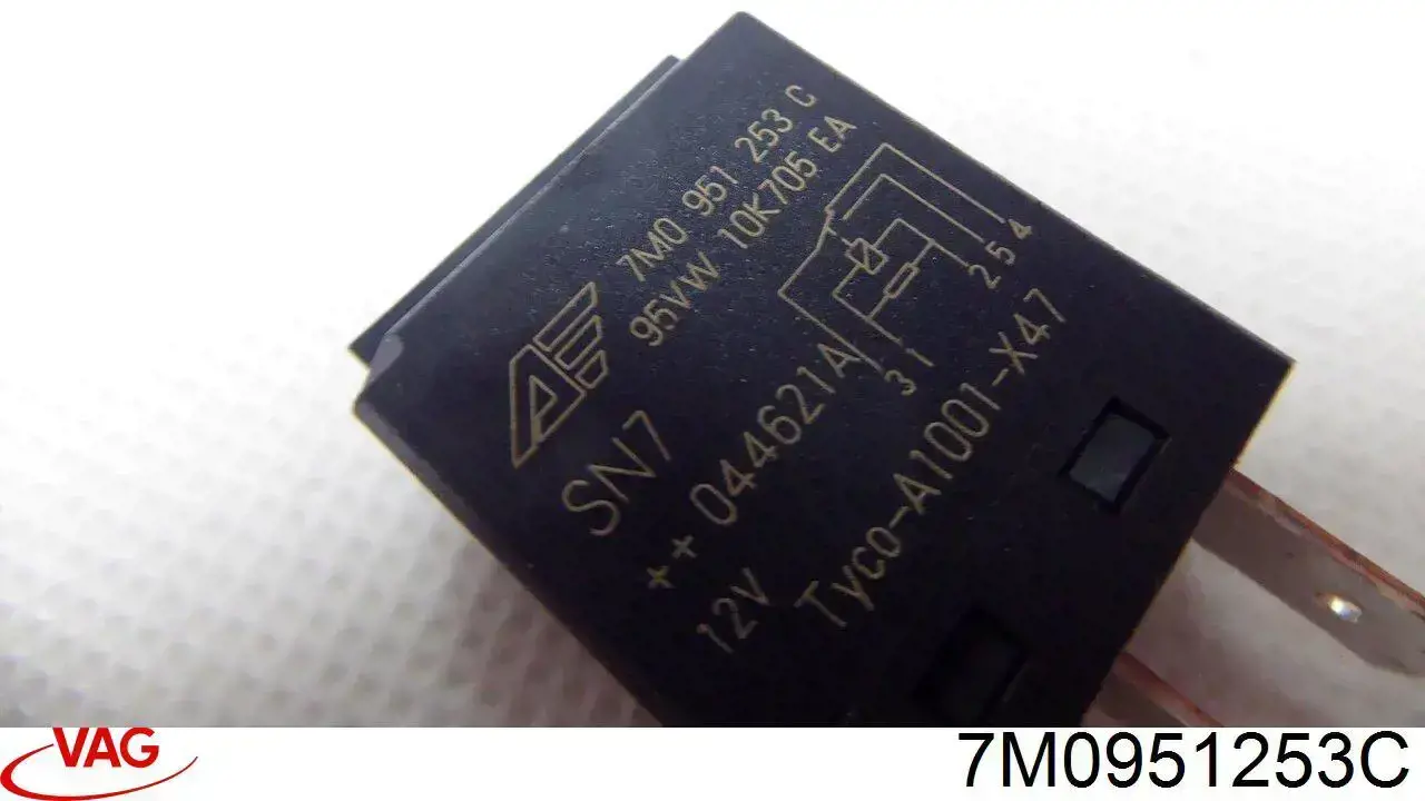 7M0951253C VAG Relé eléctrico multifuncional