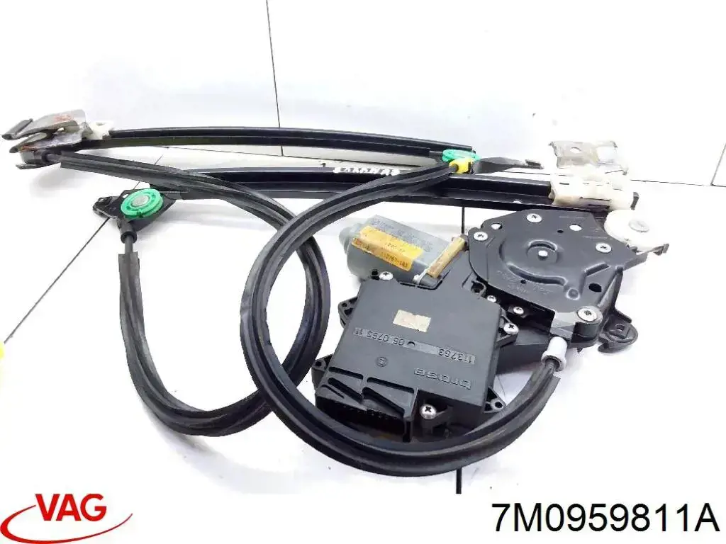 7M0959811A VAG motor eléctrico, elevalunas, puerta trasera izquierda