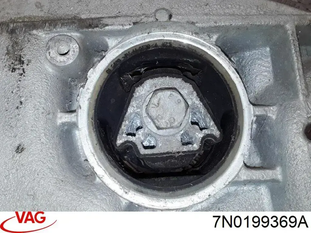 7N0199369A VAG Subchasis delantero