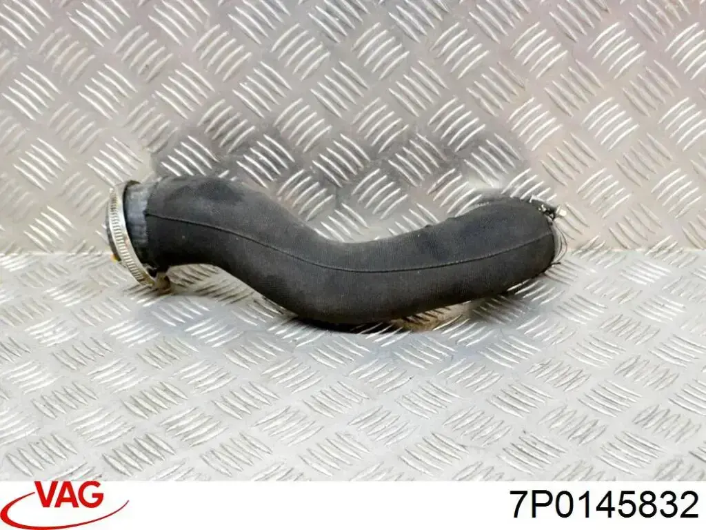 Tubo de salida de aire del turbocompresor VAG 7P0145832 precio, desde 12,02 EUR